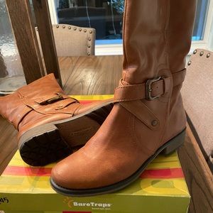 Bear traps boots brown size 8